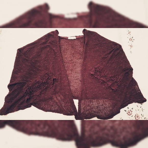 Maroon Knit kimono - Picture 1 of 3